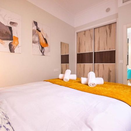 Slava Luxury Suite Севилья Экстерьер фото