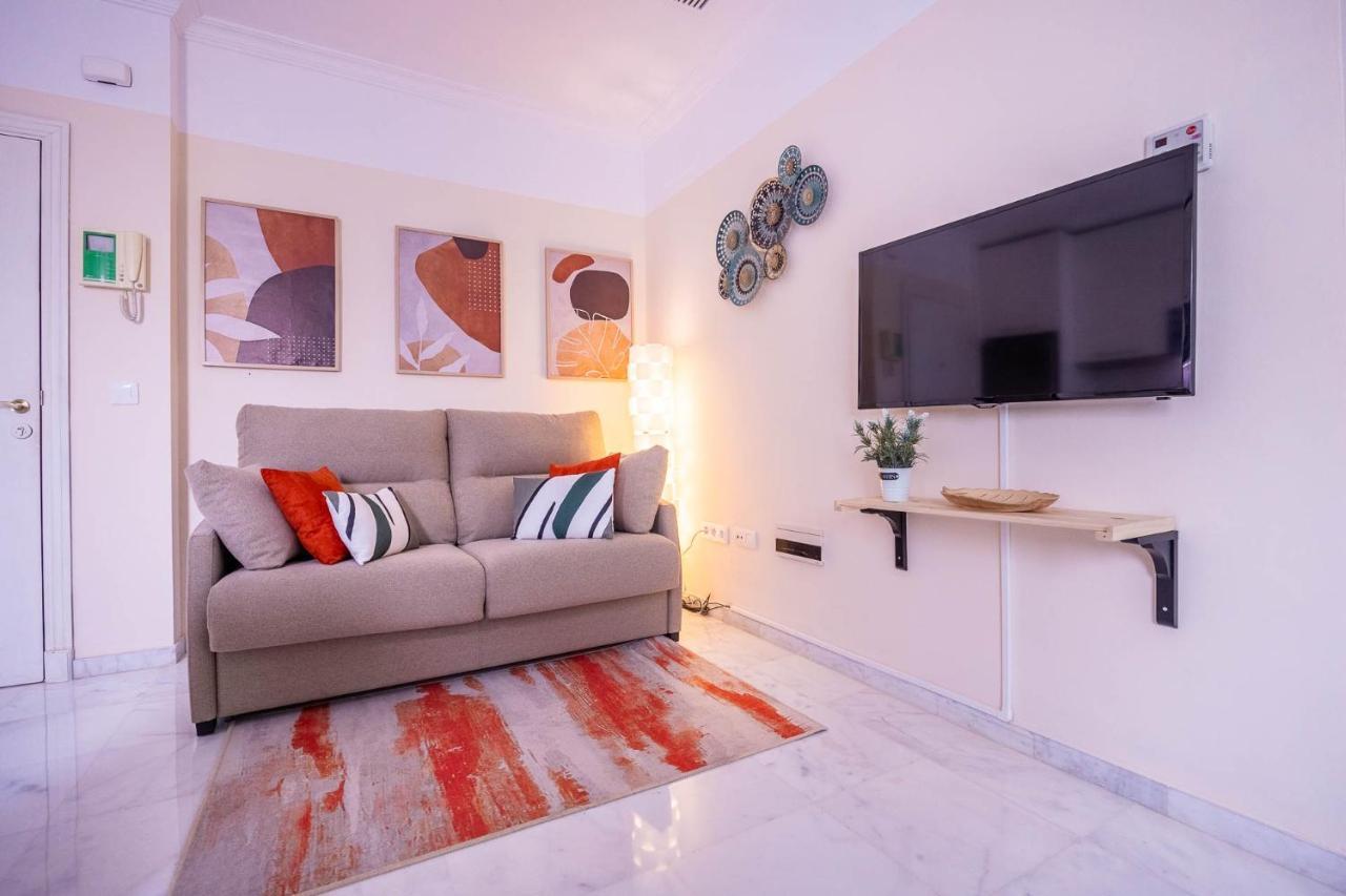 Slava Luxury Suite Севилья Экстерьер фото