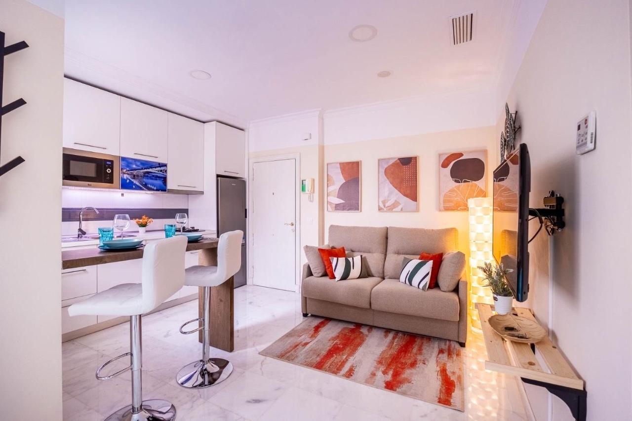 Slava Luxury Suite Севилья Экстерьер фото