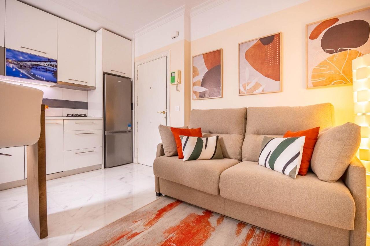 Slava Luxury Suite Севилья Экстерьер фото