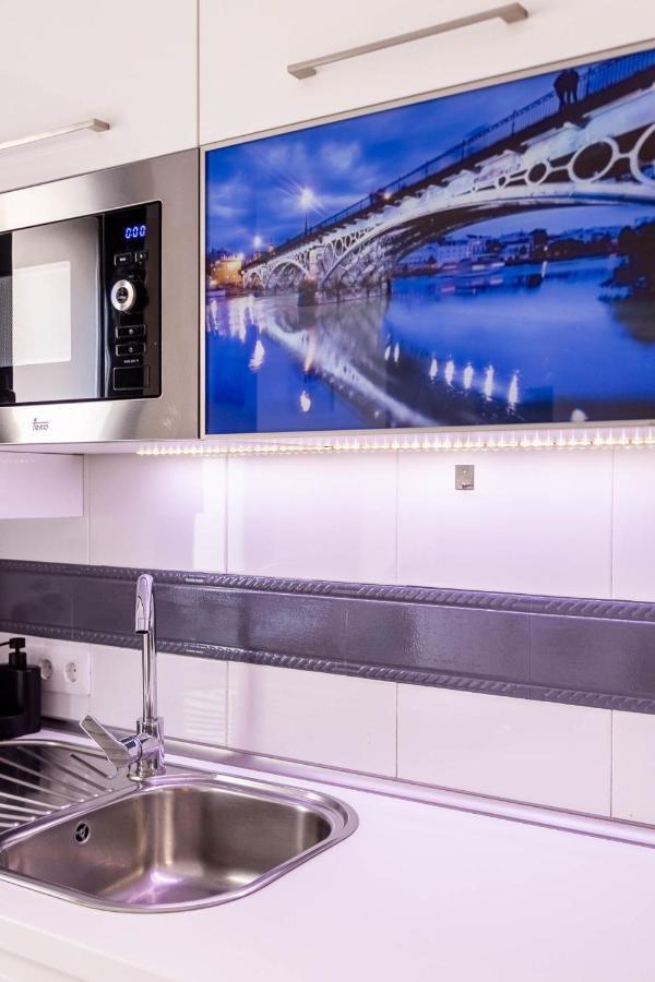 Slava Luxury Suite Севилья Экстерьер фото